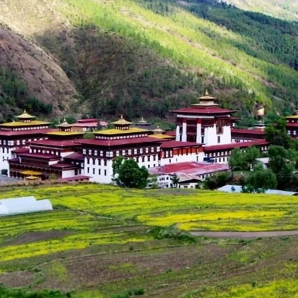 Explore Fly in Fly out in the land of Thunder Dragon 3 nights 4 days for 4 days with Adventure Himalayan Travels and discover unforgettable experiences - Photo 2