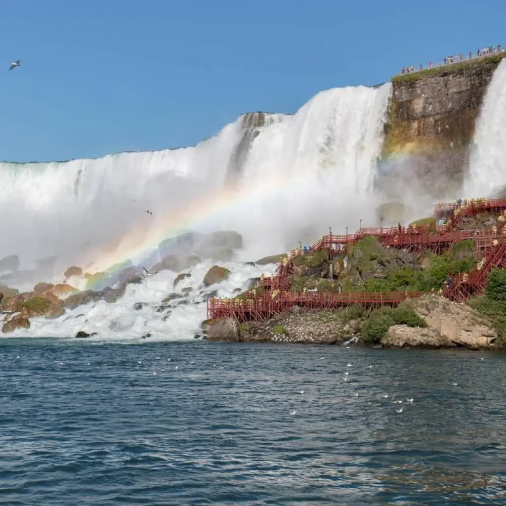 Explore Niagara Falls and Outlet Shopping for 2 days with Amadeo and discover unforgettable experiences - Photo 2