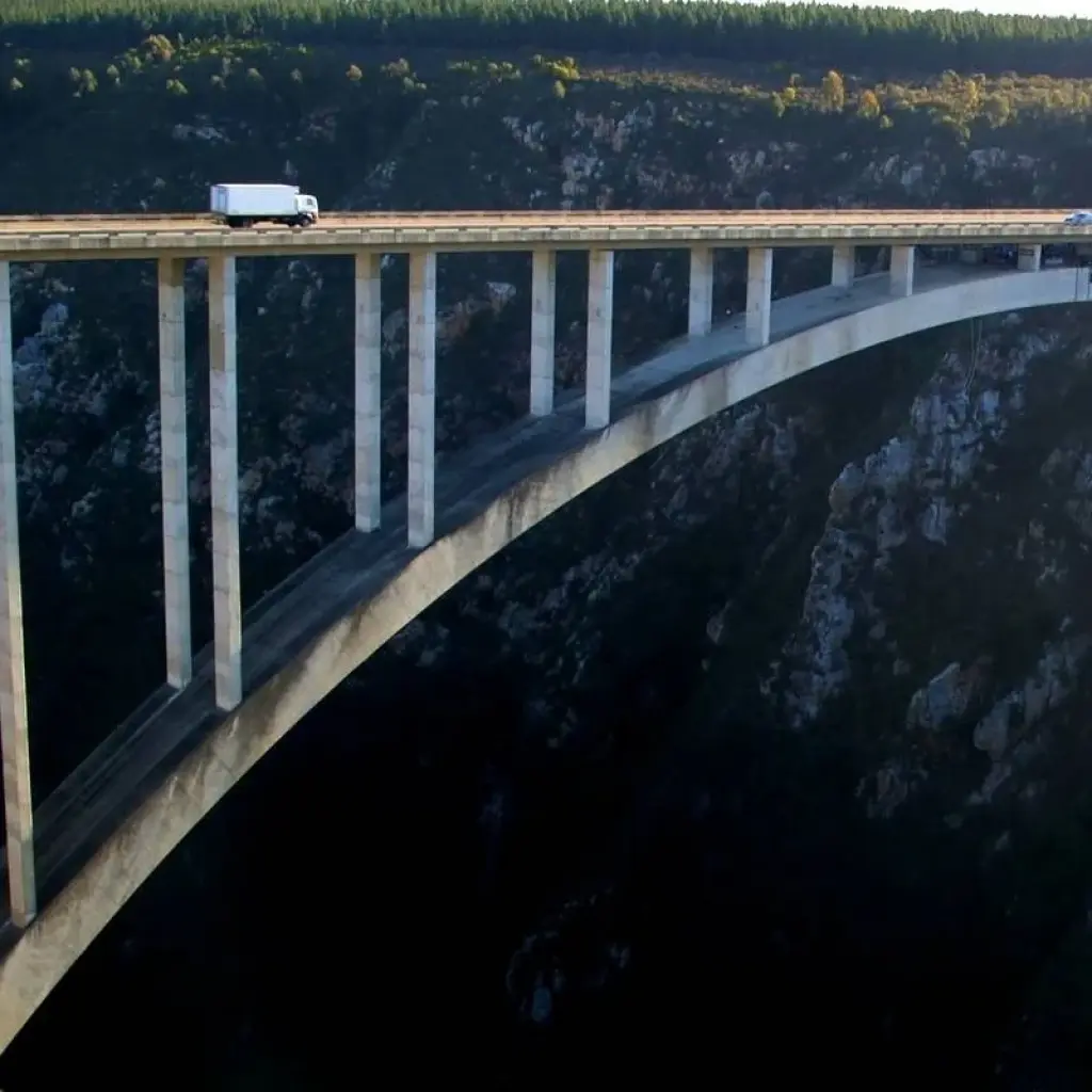 Explore Meander to South Africa's best kept secrets and experience Lesotho for 12 days with Amatungulu Tour and discover unforgettable experiences - Photo 2