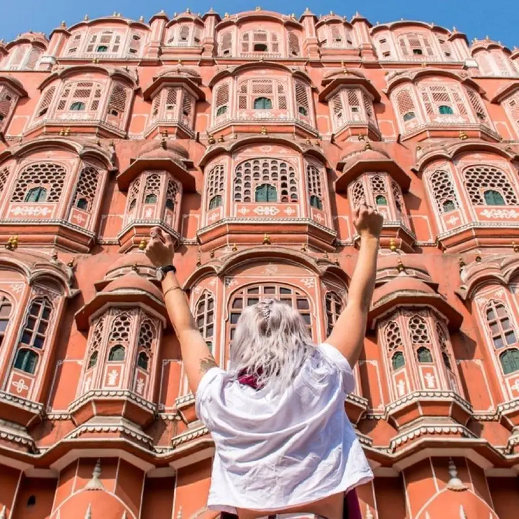 Explore Essence of India Luxury for 14 days with Amazing India Tours and discover unforgettable experiences - Photo 2