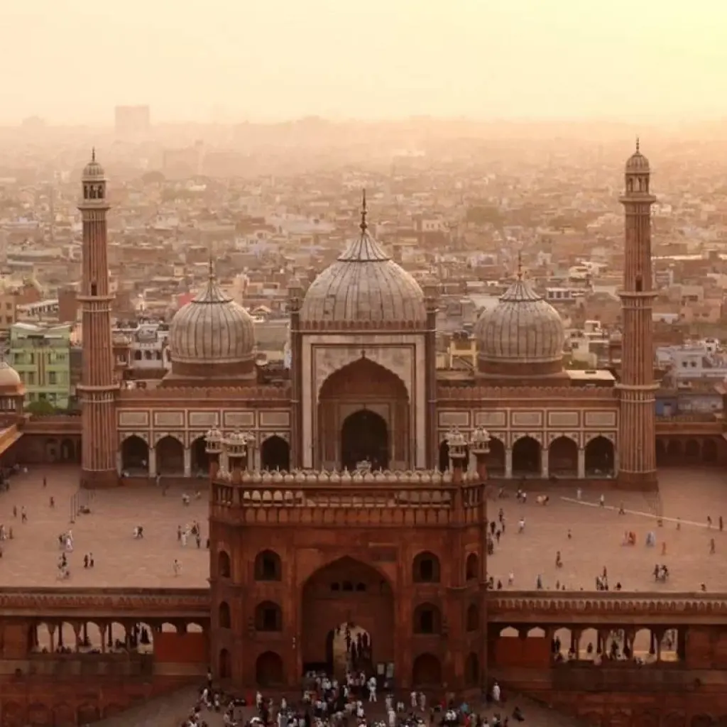 Explore Classical Luxury India for 14 days with Amazing India Tours and discover unforgettable experiences - Photo 2