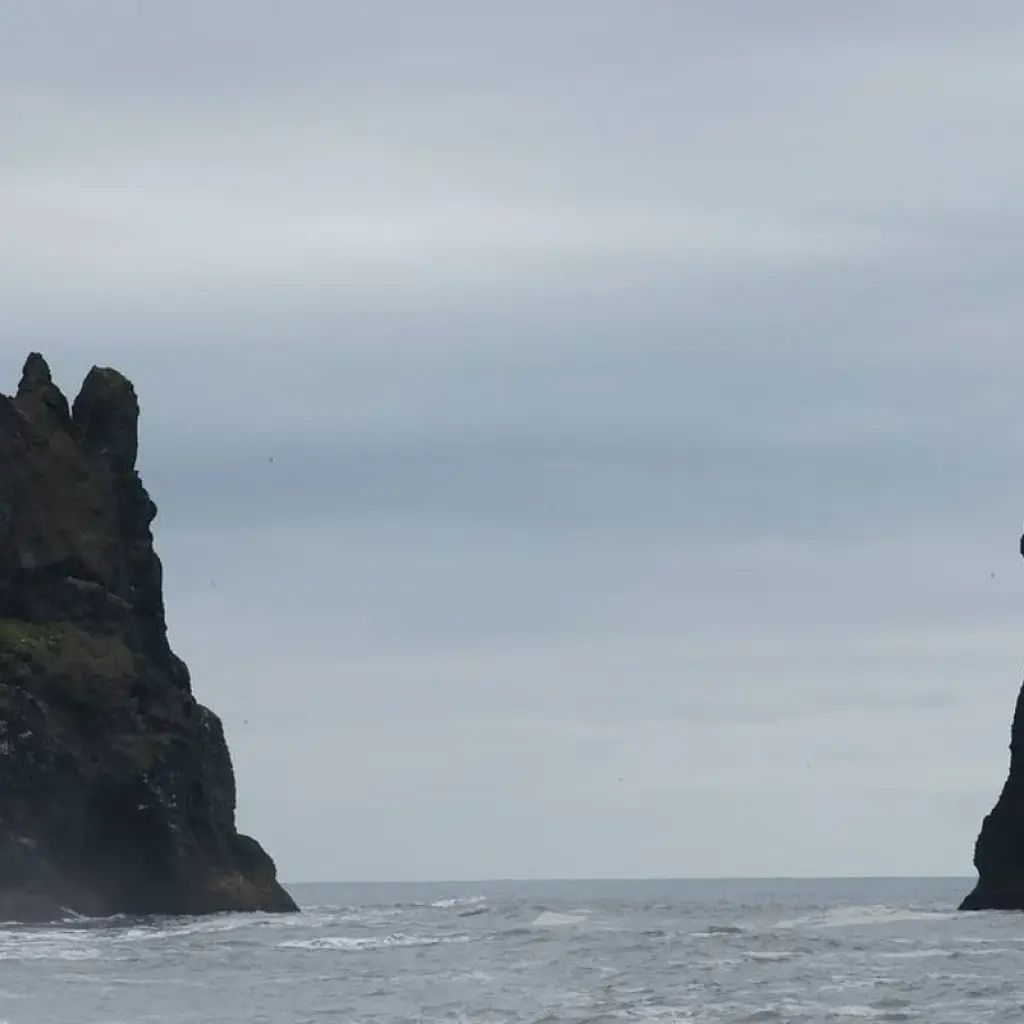 Explore Laugavegur Trek with glacier hike - 7 Day (Huts) for 7 days with Arctic Adventures and discover unforgettable experiences - Photo 2