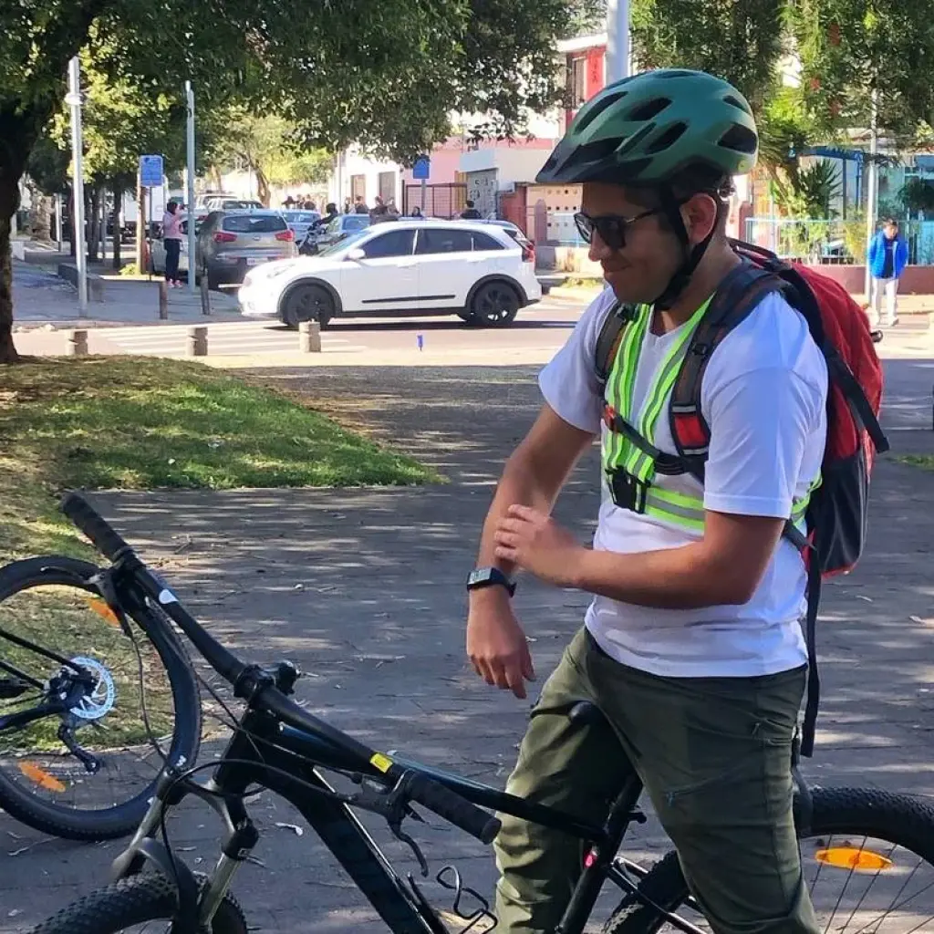 Explore Cycling in Ecuador - Exploring the Country's Natural Wonders on Two Wheels for 8 days with Authentic Ecuador and discover unforgettable experiences - Photo 2