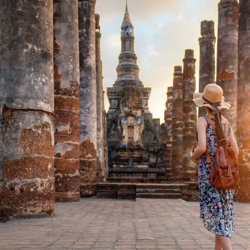 Explore Fascinating Vietnam, Cambodia & the Mekong River with Hanoi, Ha Long Bay & Bangkok (Southbound) 2026 for 19 days with Avalon Waterways and discover unforgettable experiences - Photo 2