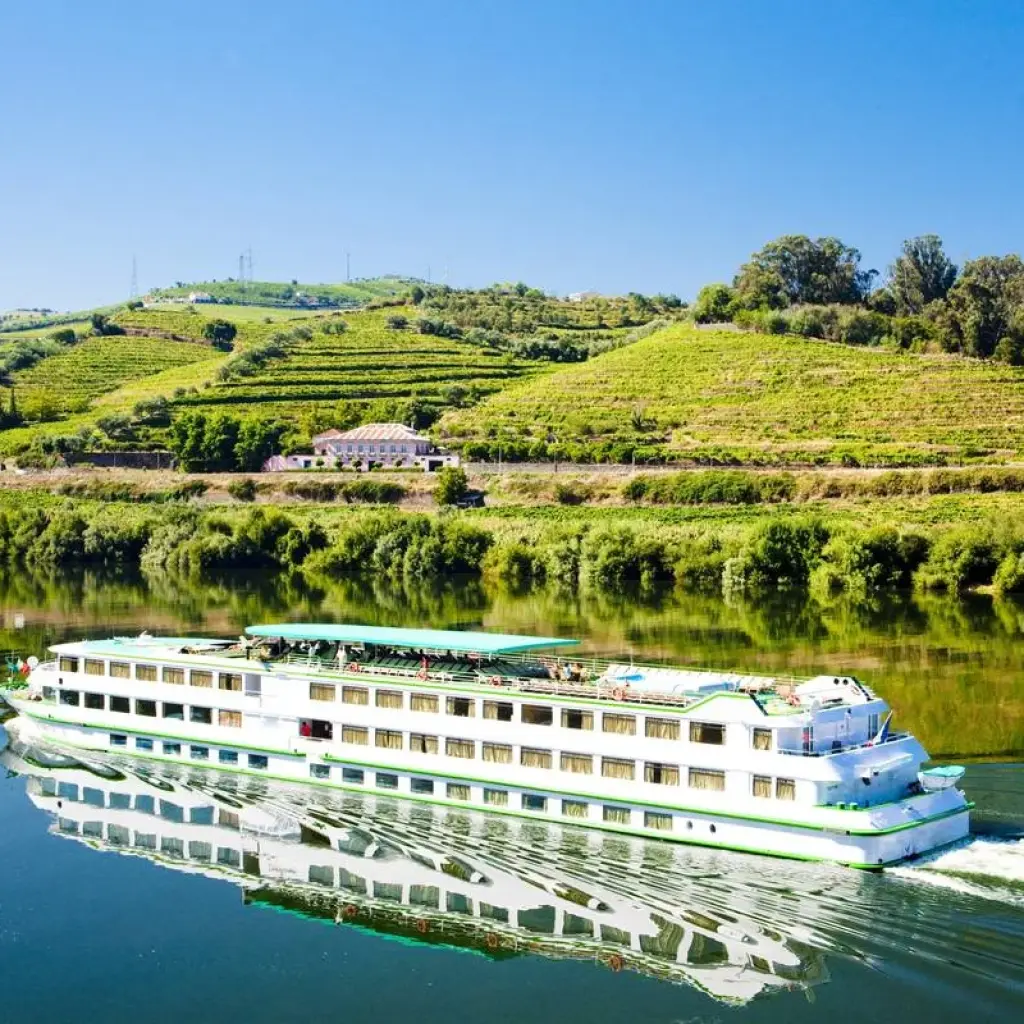 Explore Douro Queen river cruise for 8 days with Bavaria Fernreisen and discover unforgettable experiences - Photo 2