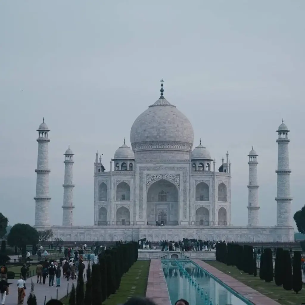 Explore Taj Mahal Tour for 3 days with BeMetravels  and discover unforgettable experiences - Photo 2