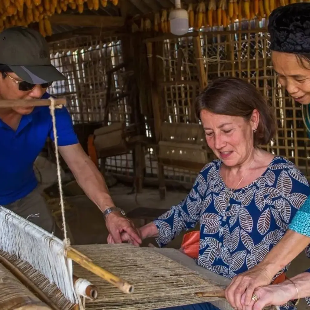 Explore Ha Giang Escape Tour 5 Day by Car/ Jeep/Motobike ( Dept Morning ) for 5 days with Bee Gng International Joint Stock Company and discover unforgettable experiences - Photo 2
