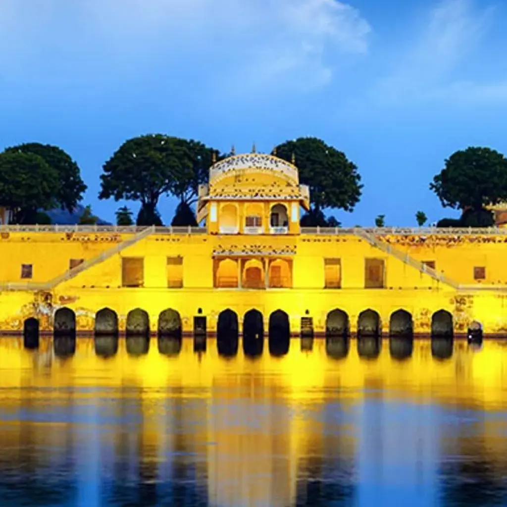 Explore Splendid Golden Triangle & Tigers for 8 days with Bout India and discover unforgettable experiences - Photo 2