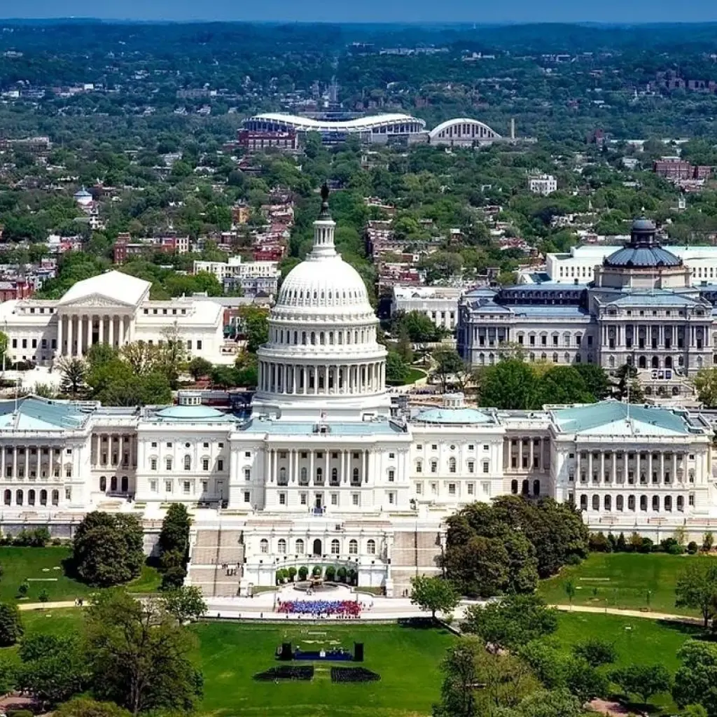 Explore USA – 8 Day Eastern Highlights Washington DC New York Niagara Falls for 8 days with Bucket List Group Travel LLC and discover unforgettable experiences - Photo 2