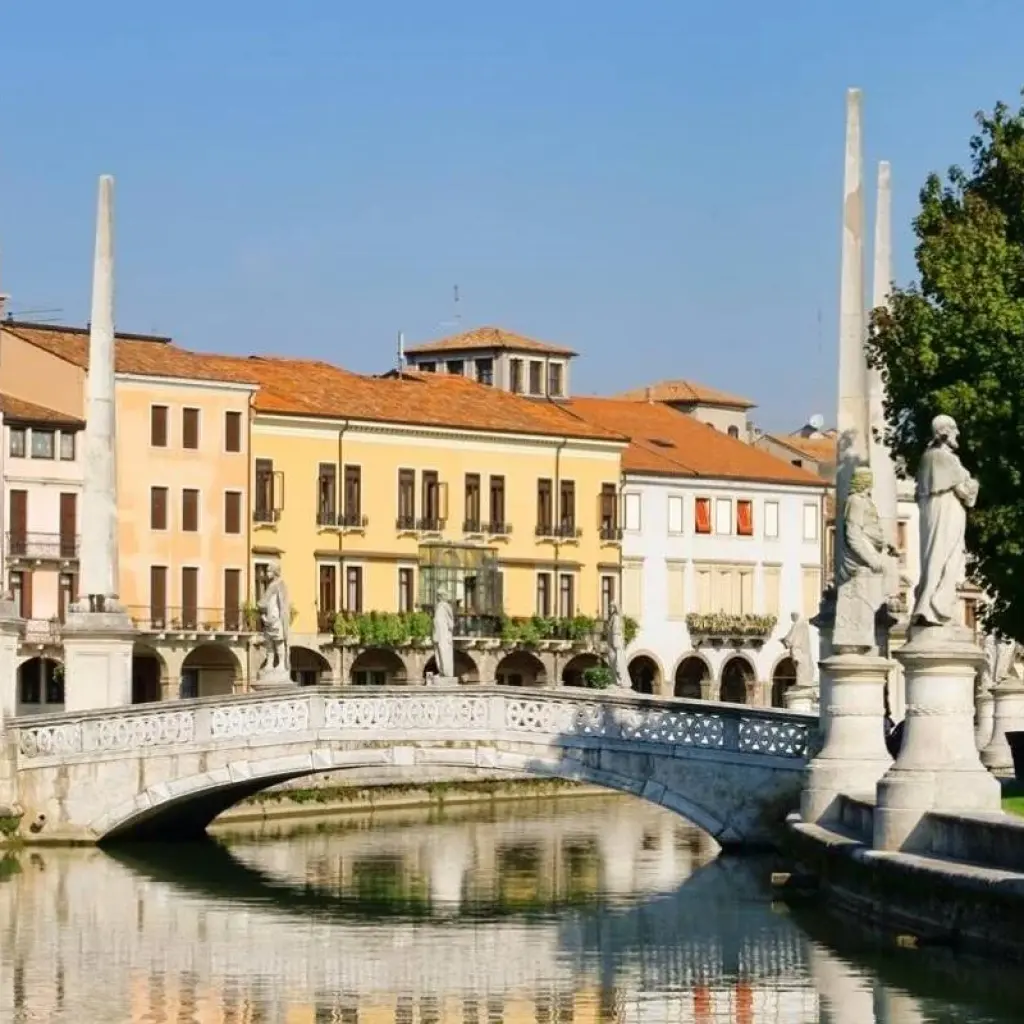 Explore 8-day Best of Italy: Rome, Florence & Venice for 8 days with Carrani Tours and discover unforgettable experiences - Photo 2