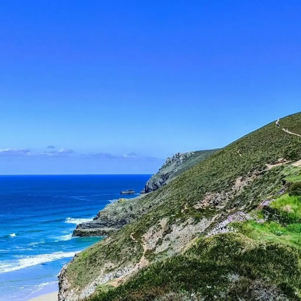 Explore Shades of the English Countryside featuring London, Cornwall & The Cotswolds (London to Cotswolds) (2025) for 10 days with Collette and discover unforgettable experiences - Photo 9