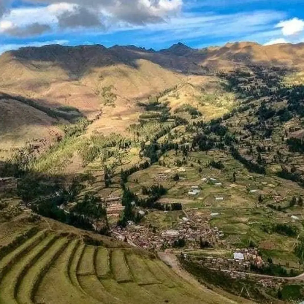 Explore Sacred Valley to Machu Picchu 2D-1N Premium Tour + Humantay lake Full day or Rainbow mountain for 3 days with CondeTravel and discover unforgettable experiences - Photo 2