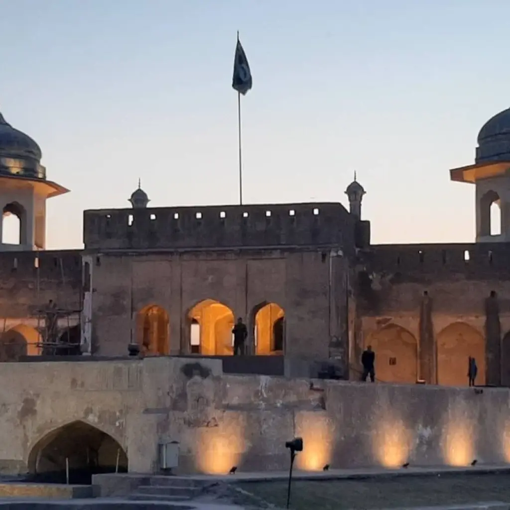 Explore Mughal and Colonial Heritage Pakistan Tour for 10 days with Crossroads Adventure  and discover unforgettable experiences - Photo 2