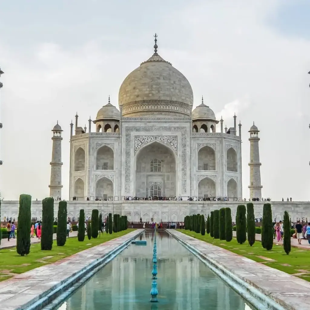 Explore 2 Days Agra Overnight Tour with 5 Star Hotels for 2 days with Delight Tours India and discover unforgettable experiences - Photo 2