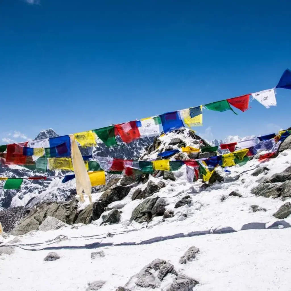 Explore Everest Chola Pass Trek for 18 days with Escape Himalaya Trek and discover unforgettable experiences - Photo 2