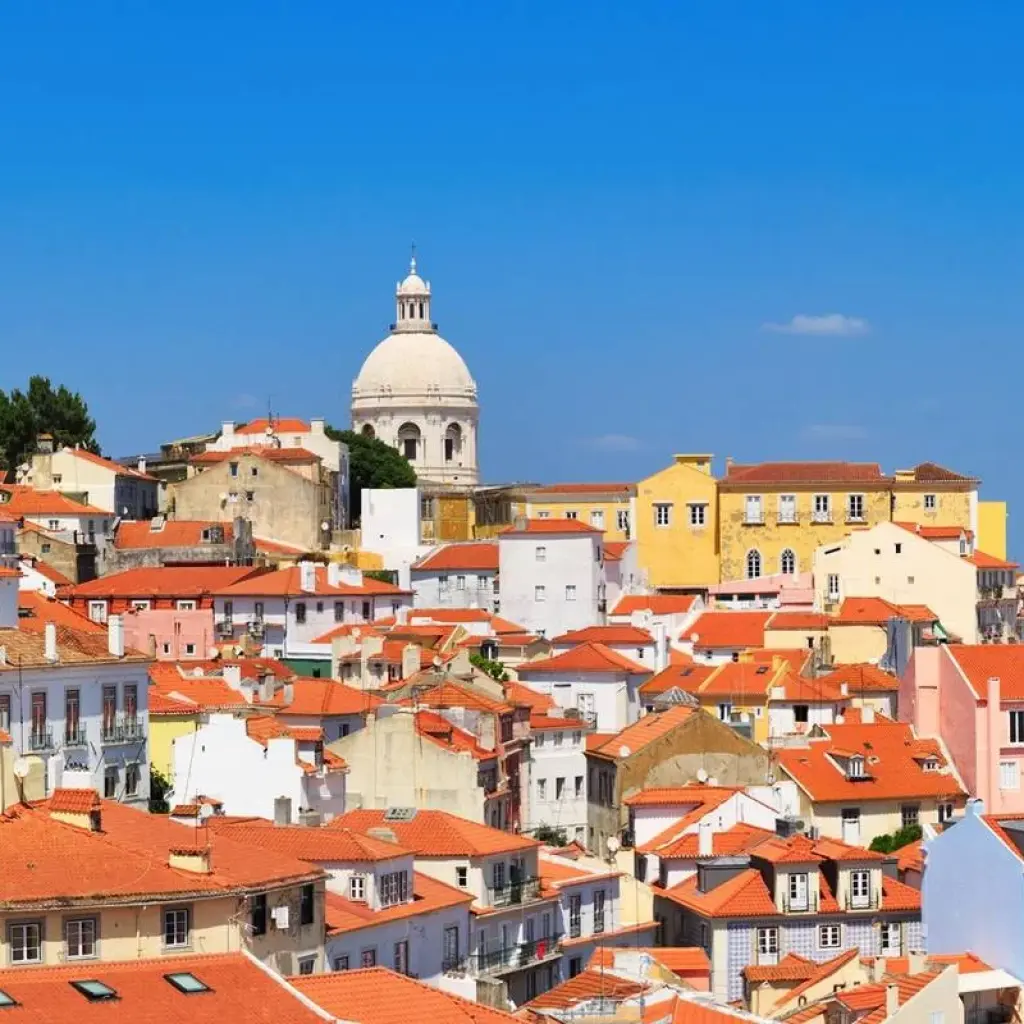 Explore Portugal, Spain, Switzerland and France for 13 days with Europamundo and discover unforgettable experiences - Photo 2