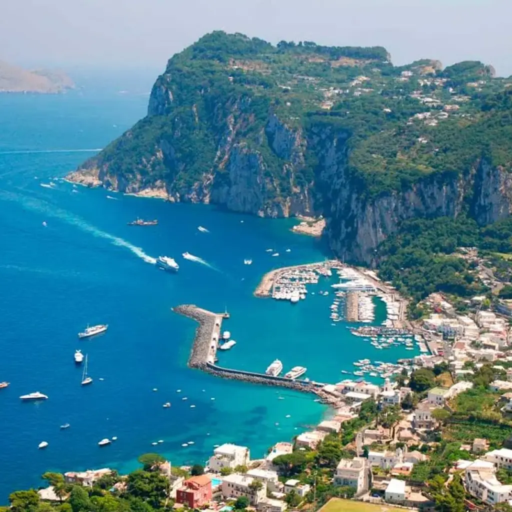 Explore Golden Italy for 15 days with Europamundo and discover unforgettable experiences - Photo 2