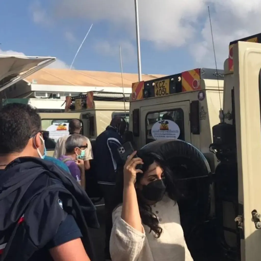 Explore 05 Days Kenya Budget Camping 4x4 Jeep Group Safari for 5 days with Exciting Africa Holidays and discover unforgettable experiences - Photo 2