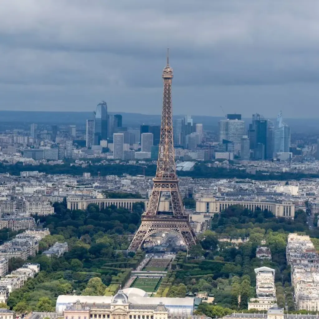 Explore European Vistas for 8 days with Expat Explore Travel and discover unforgettable experiences - Photo 2