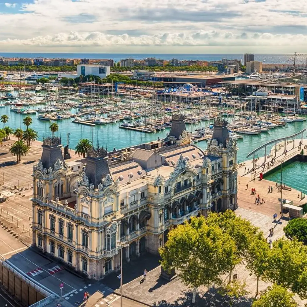Explore Magical Europe for 14 days with Europamundo and discover unforgettable experiences - Photo 2