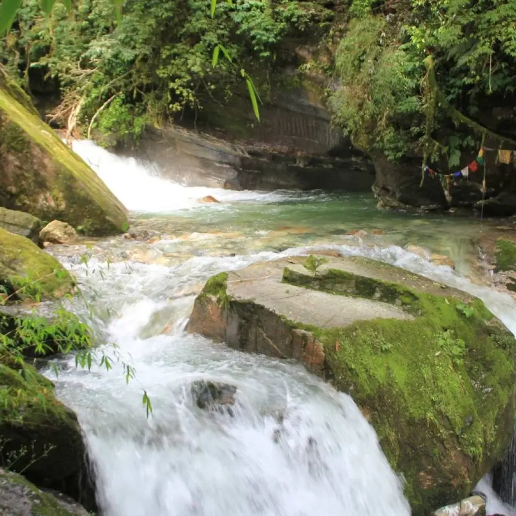 Explore Poon Hill Trek for 7 days with Frolic Adventure Pvt. Ltd. and discover unforgettable experiences - Photo 2