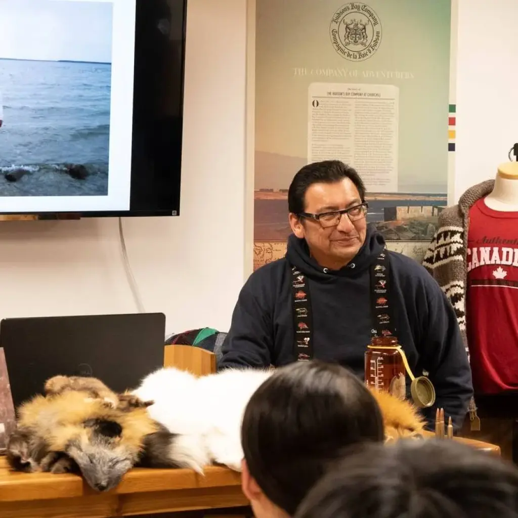 Explore Northern Lights Photo Adventure in Churchill Manitoba for 7 days with Frontiers North Adventures and discover unforgettable experiences - Photo 2