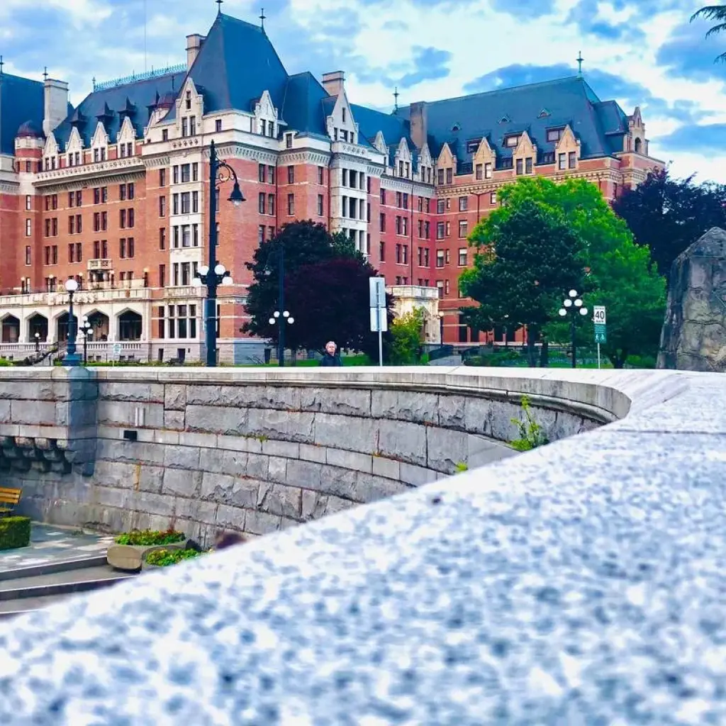 Explore Victoria, Vancouver & Whistler 3 Day Family Adventure Tour for 3 days with Globalduniya and discover unforgettable experiences - Photo 2