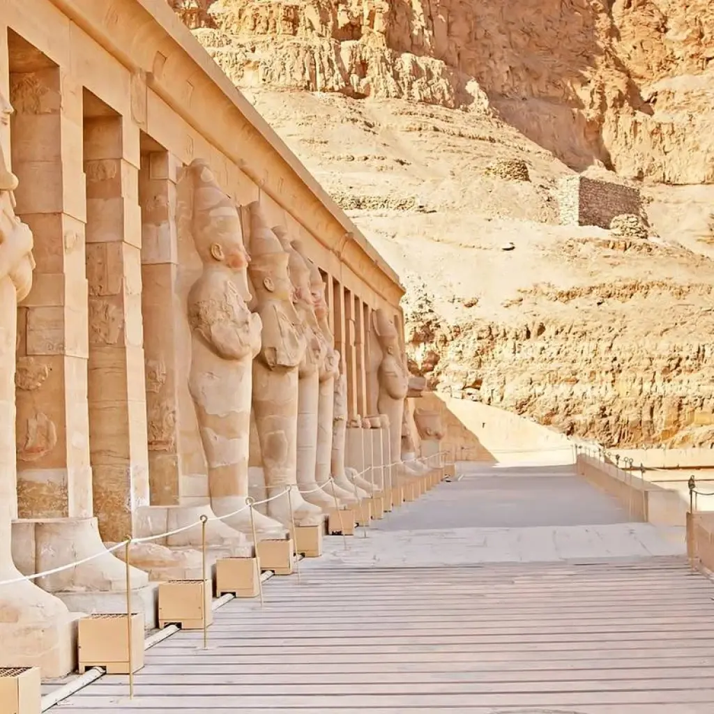 Explore Nile Adventure: 4 Days Nile Cruise Trip from Aswan to Luxor including Abu Simbel - Fully Guided Tour for 4 days with Go Tours Egypt and discover unforgettable experiences - Photo 2