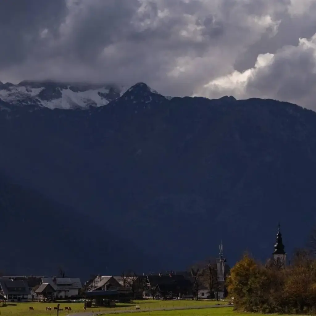 Explore Vistas and Wines of Slovenia for 8 days with Helia Travel Agency and discover unforgettable experiences - Photo 2