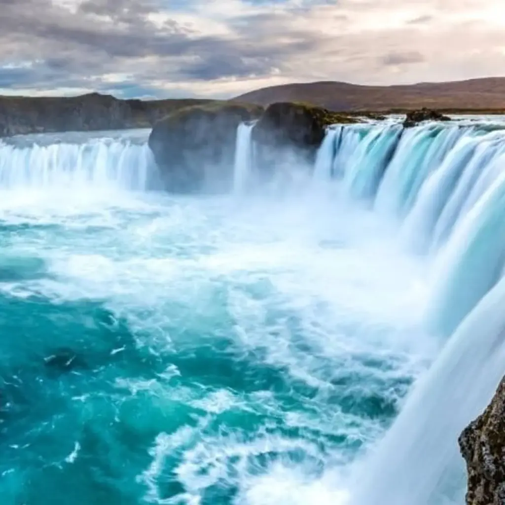Explore Iceland and Beyond - Reykjavík to Hamburg via Scotland's Northern Isles for 15 days with Hurtigruten and discover unforgettable experiences - Photo 2
