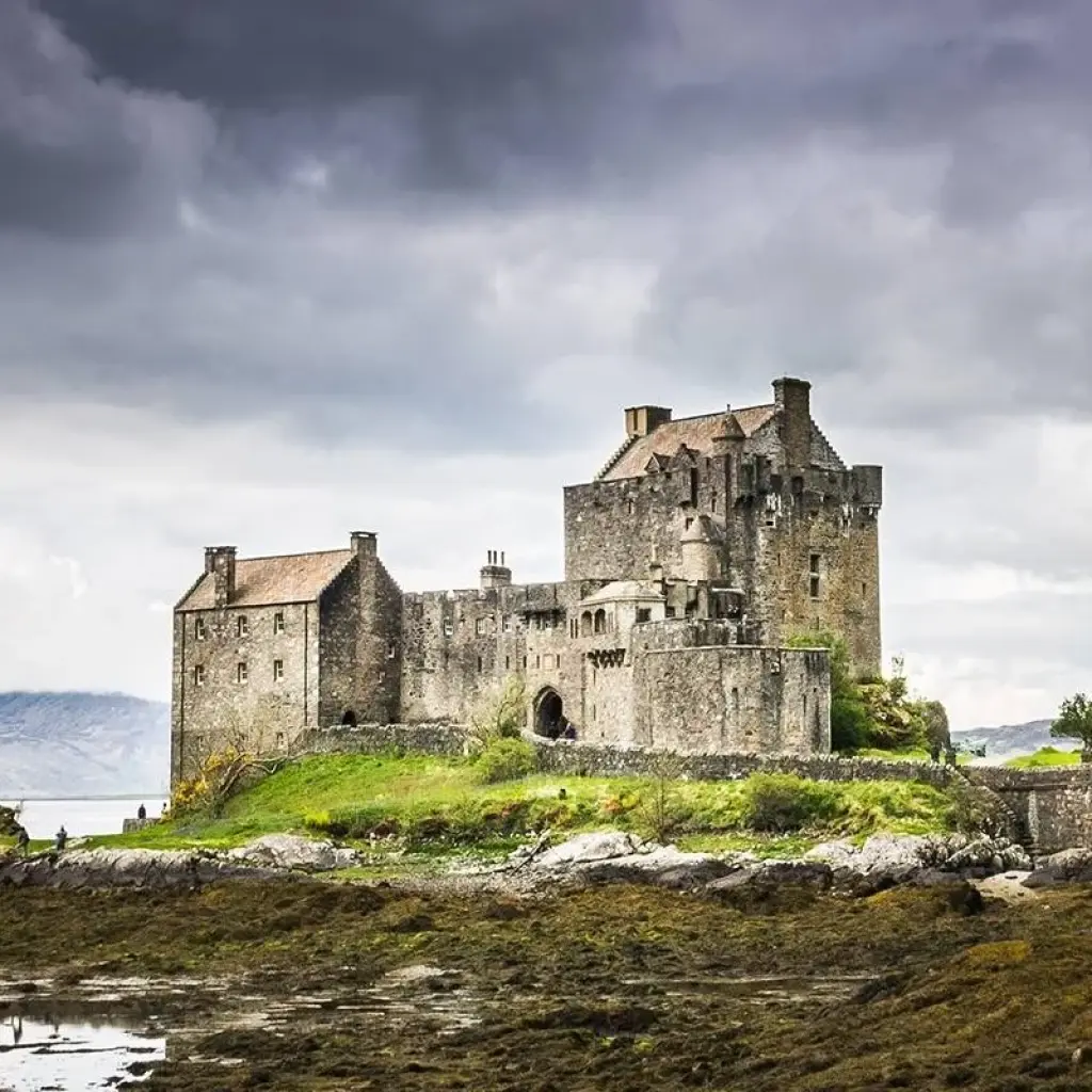 Explore Edinburgh to the Isle of Skye - 4 days for 4 days with On The Go Tours and discover unforgettable experiences - Photo 2
