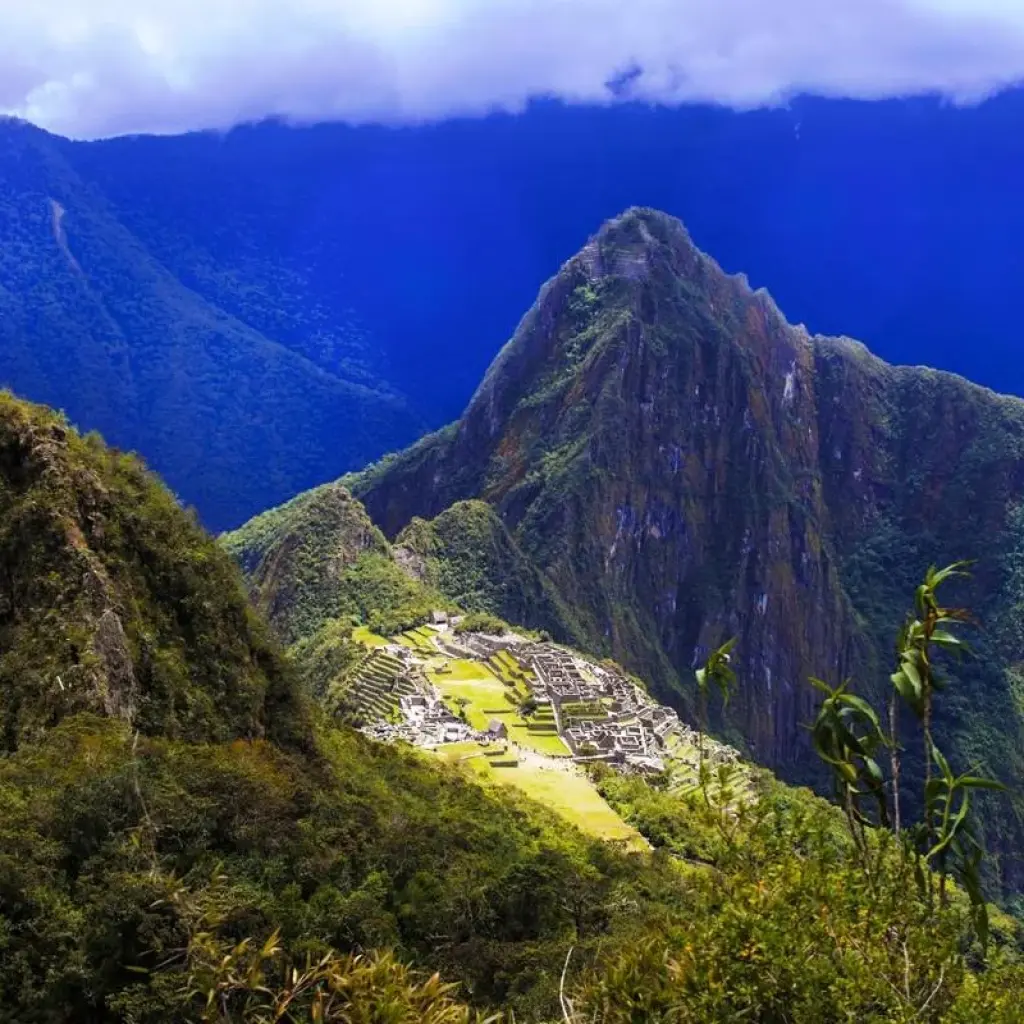 Explore LIMA, CUSCO, MACHUPICCHU & TITICACA LAKE: BUDGET TRIP for 9 days with Peru Trek 4 Good and discover unforgettable experiences - Photo 2