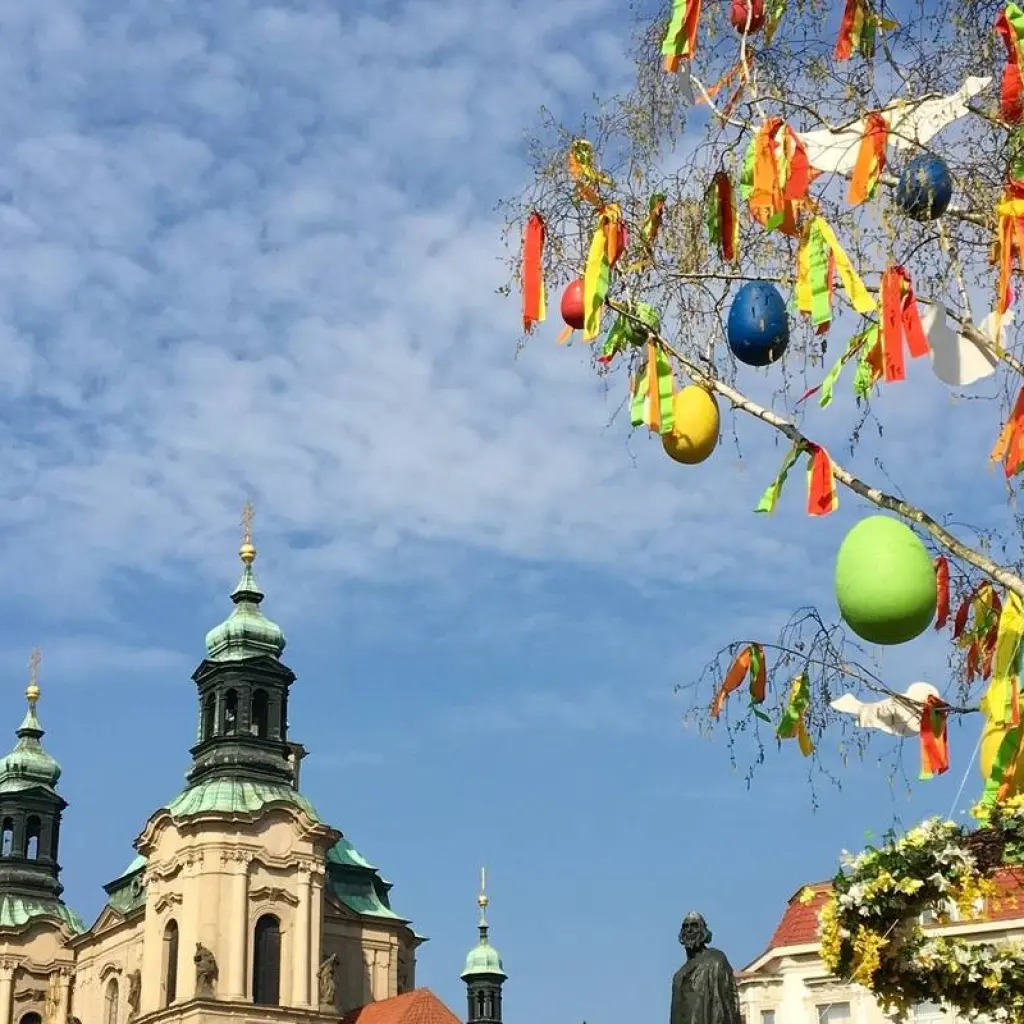 Explore Prague tour with professional photographer for 1 days with Prague Best Experience and discover unforgettable experiences - Photo 2