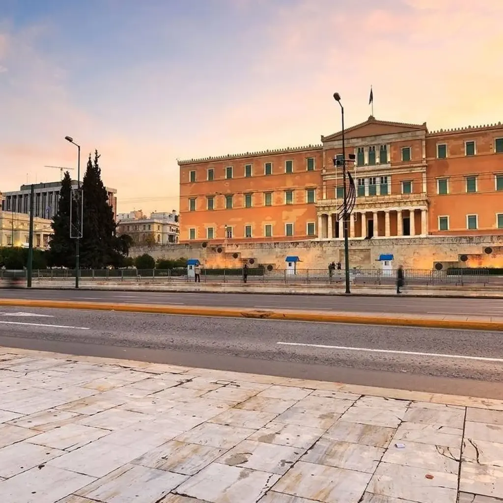 Explore 12 Day Private Tour: Explore Athens, Delphi, Meteora, Santorini & Crete for 12 days with Private Tours Greece and discover unforgettable experiences - Photo 2