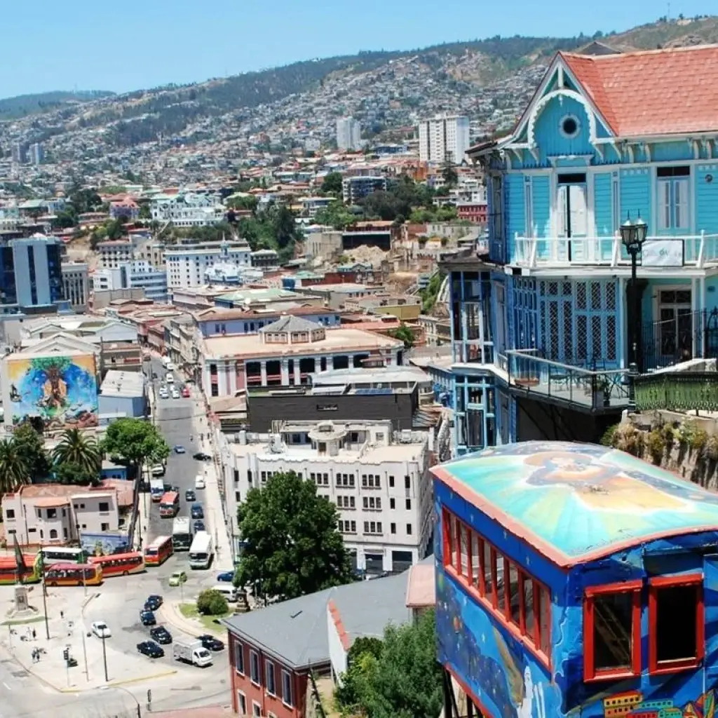 Explore Argentina & Chile with Lake crossing for 12 days with Qwerty Travel Argentina and discover unforgettable experiences - Photo 2