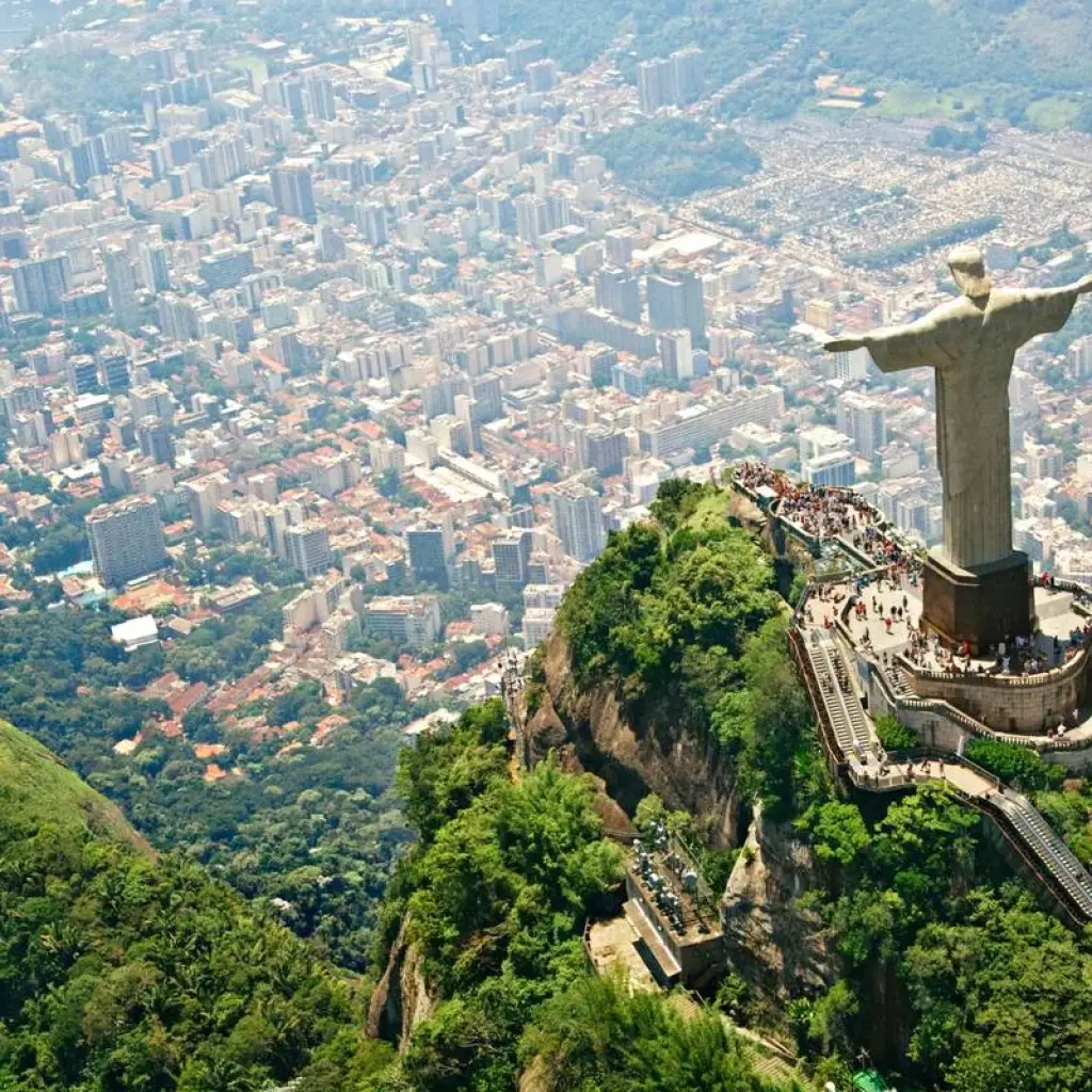 Explore Rio de Janeiro - 4 days for 4 days with Receptivo Aborigen Tours and discover unforgettable experiences - Photo 2