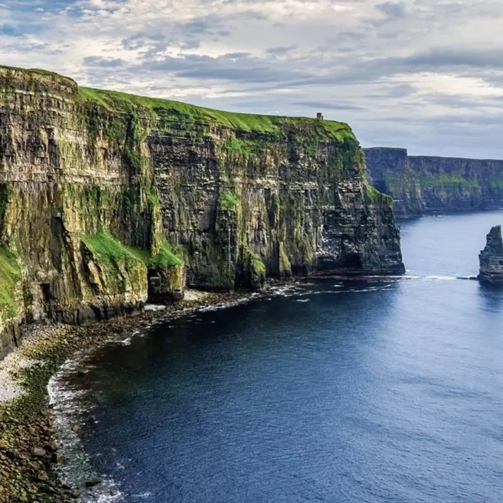 Explore Enchanting Ireland for 8 days with DERTOUR and discover unforgettable experiences - Photo 2