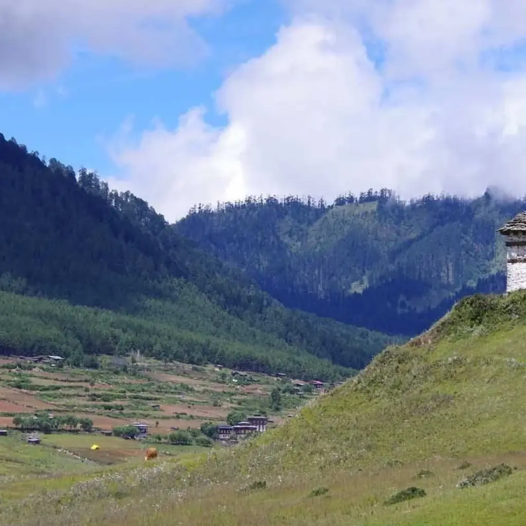 Explore Explore Remote Villages of Bhutan for 10 days with Bhutan Best Inbound Tour and discover unforgettable experiences - Photo 2