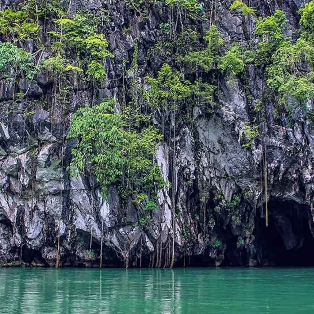 Explore 16 Days Philippines Adventure with El Nido to Coron Island expedition (Independent Tour) for 16 days with Do You Travel and discover unforgettable experiences - Photo 2
