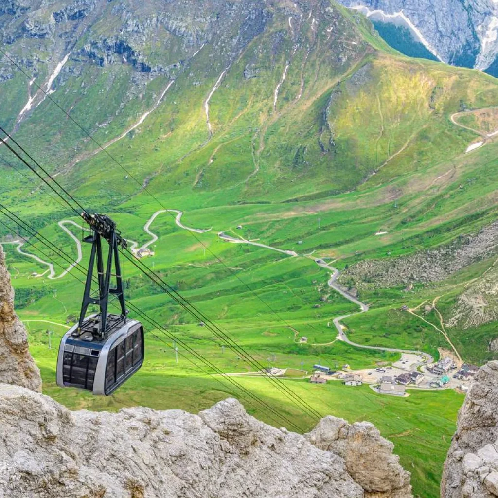 Explore 6 Day Italy's Northern Jewels: Venice & the Dolomites from Milan for 6 days with Rabbie’s Small Group Tours and discover unforgettable experiences - Photo 2