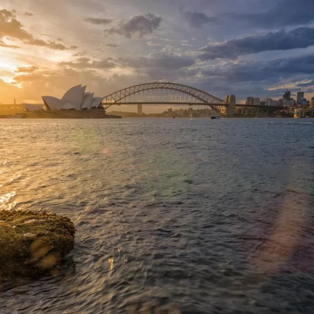 Explore Bucket List New Zealand and Australia (Intra Tour Air Bucket List New Zealand And Austral) for 19 days with Costsaver and discover unforgettable experiences - Photo 2