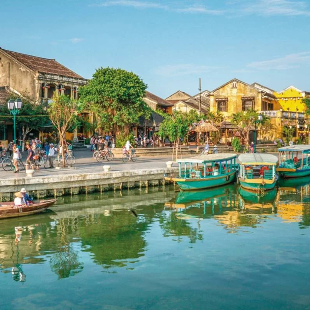 Explore Vietnam Kaleidoscope (private tour) for 11 days with DERTOUR and discover unforgettable experiences - Photo 2