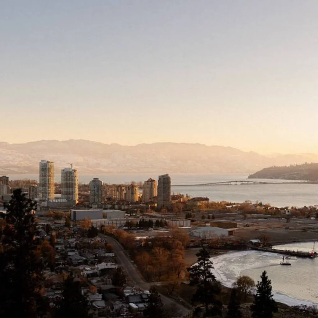 Explore Okanagan Valley Wine Tour for 5 days with Discover Canada Tours and discover unforgettable experiences - Photo 2