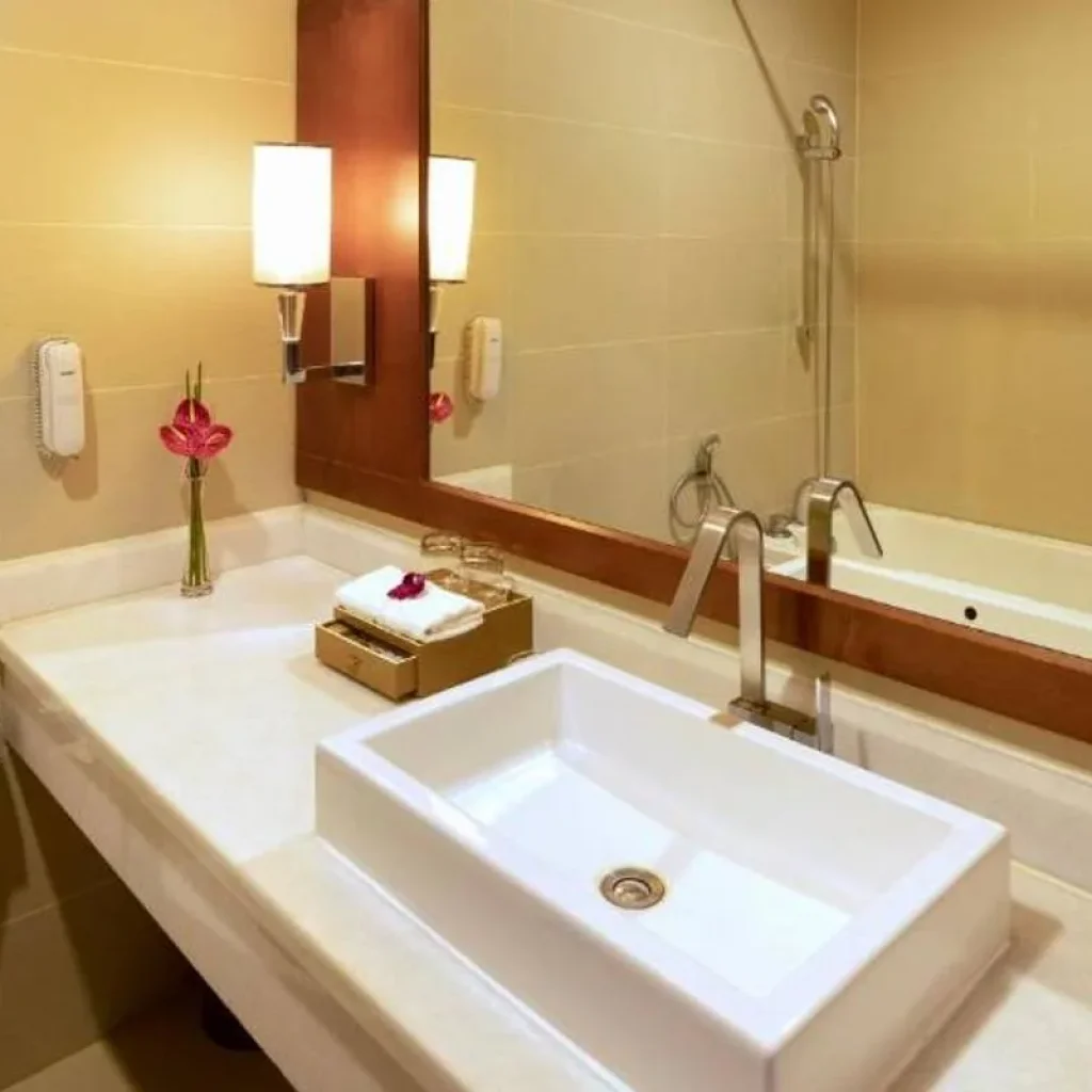 Explore Superior: Vietnam from North to South (incl. flight) for 21 days with Bavaria Fernreisen and discover unforgettable experiences - Photo 2