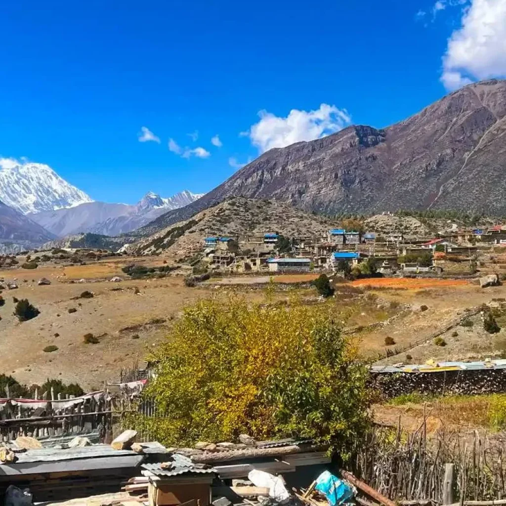 Explore Annapurna Circuit Trek with Tilicho lake for 16 days with Discovery World Trekking and discover unforgettable experiences - Photo 2