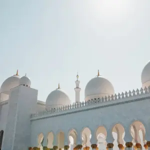 Explore 3 Days Private 5 Star Couples Tour Full Day Old & New Dubai + Private Desert Safari+ Full Day Abu Dhabi Tour for 3 days with 100 Adventures Travel and discover unforgettable experiences - Photo 2