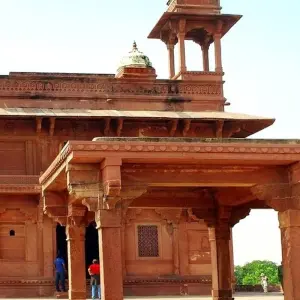 Explore Golden triangle with Ranthambore tours for 7 days with 707 Tours and discover unforgettable experiences - Photo 10