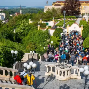 Explore Danube Classics 2026 for 8 days with A-ROSA and discover unforgettable experiences - Photo 2