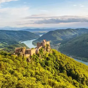 Explore Danube Classics 2026 for 8 days with A-ROSA and discover unforgettable experiences - Photo 9