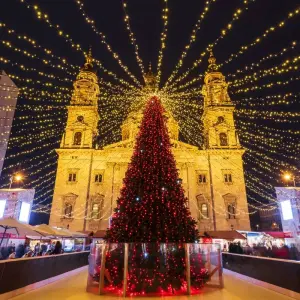 Explore Festive Christmas Markets with Magnificent Europe Berlin → Amsterdam (2026) for 22 days with APT and discover unforgettable experiences - Photo 8